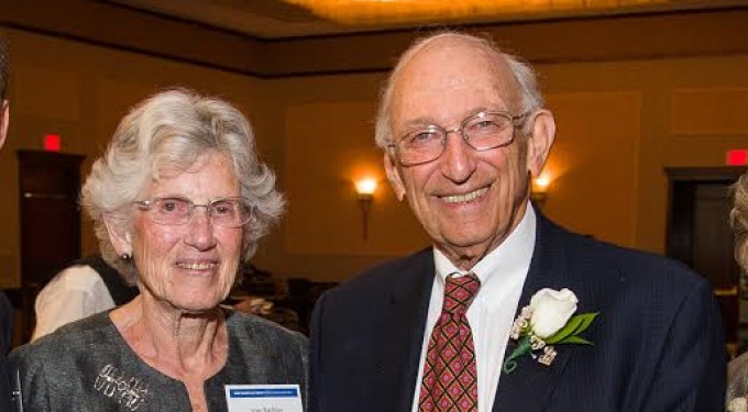 Lauren D. Rachlin celebrated his Distinguished Non-Alumnus Award from the UB Law Alumni Association in 2013, with wife Jean. 