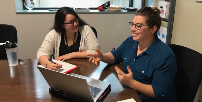 Bethany Cereo ‘18 training new Family Justice Center advocate. 