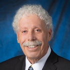 portrait photo of Dan D. Kohane ’79. 